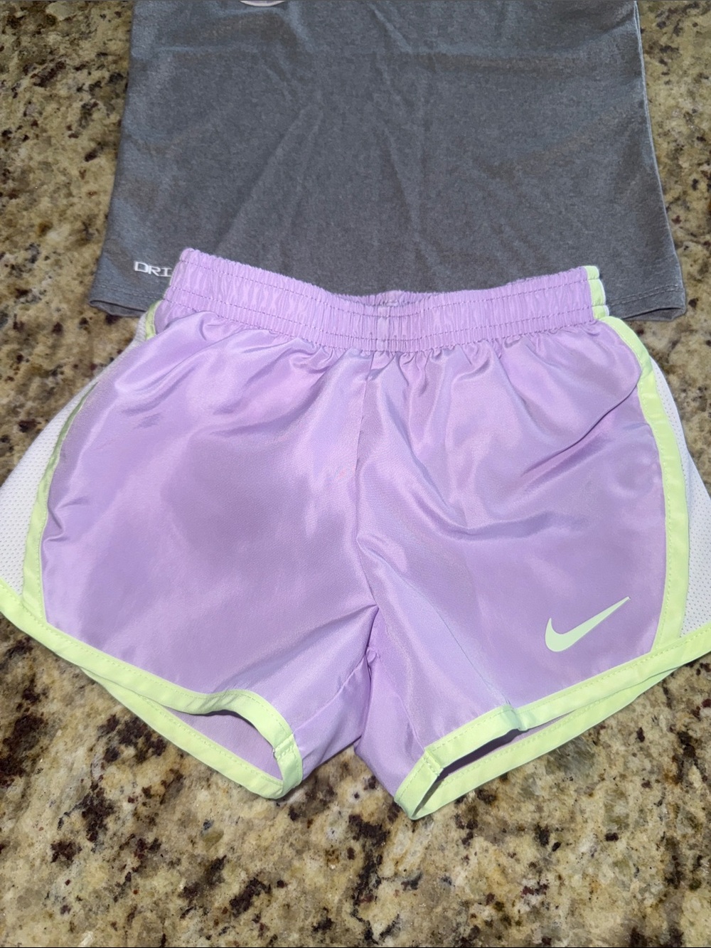 Nike set - Picture 2 of 8